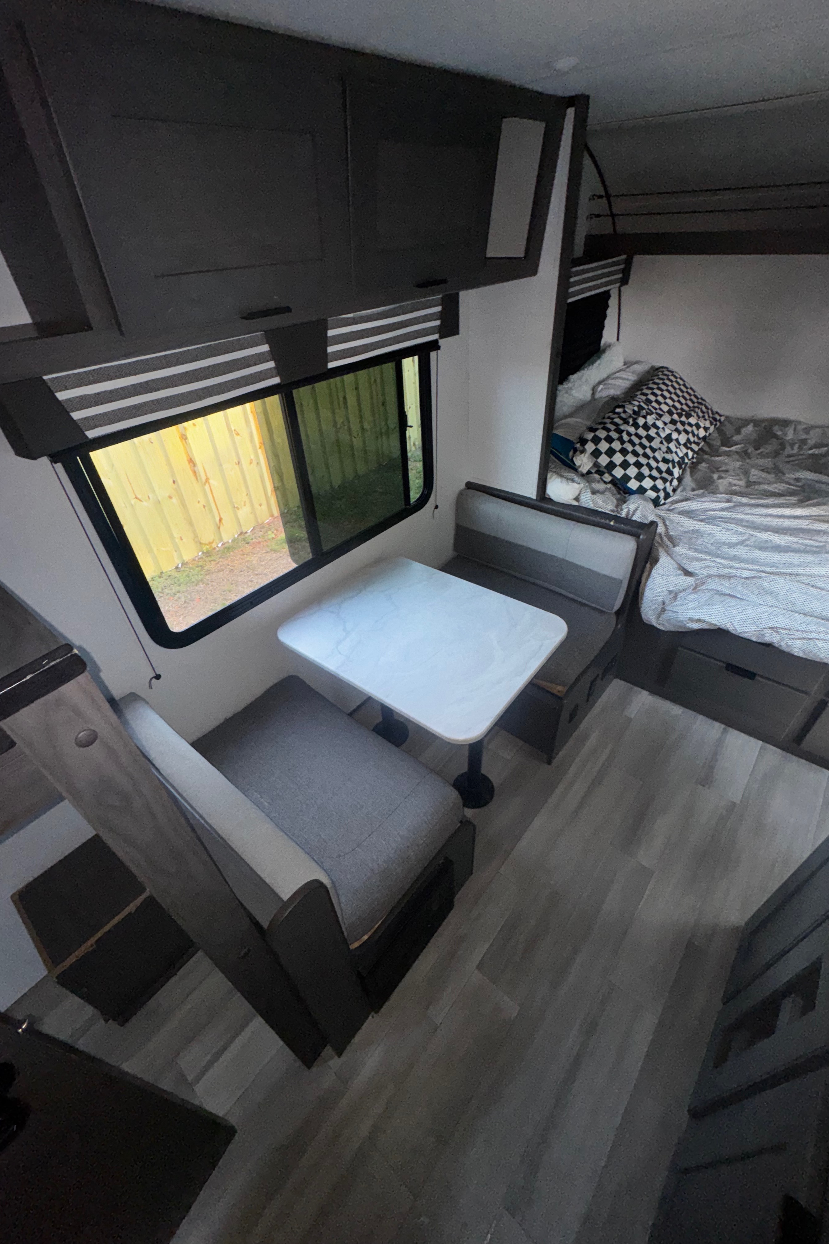 Hunter's Heartland Mallard pathfinder qbh17 Travel Trailer