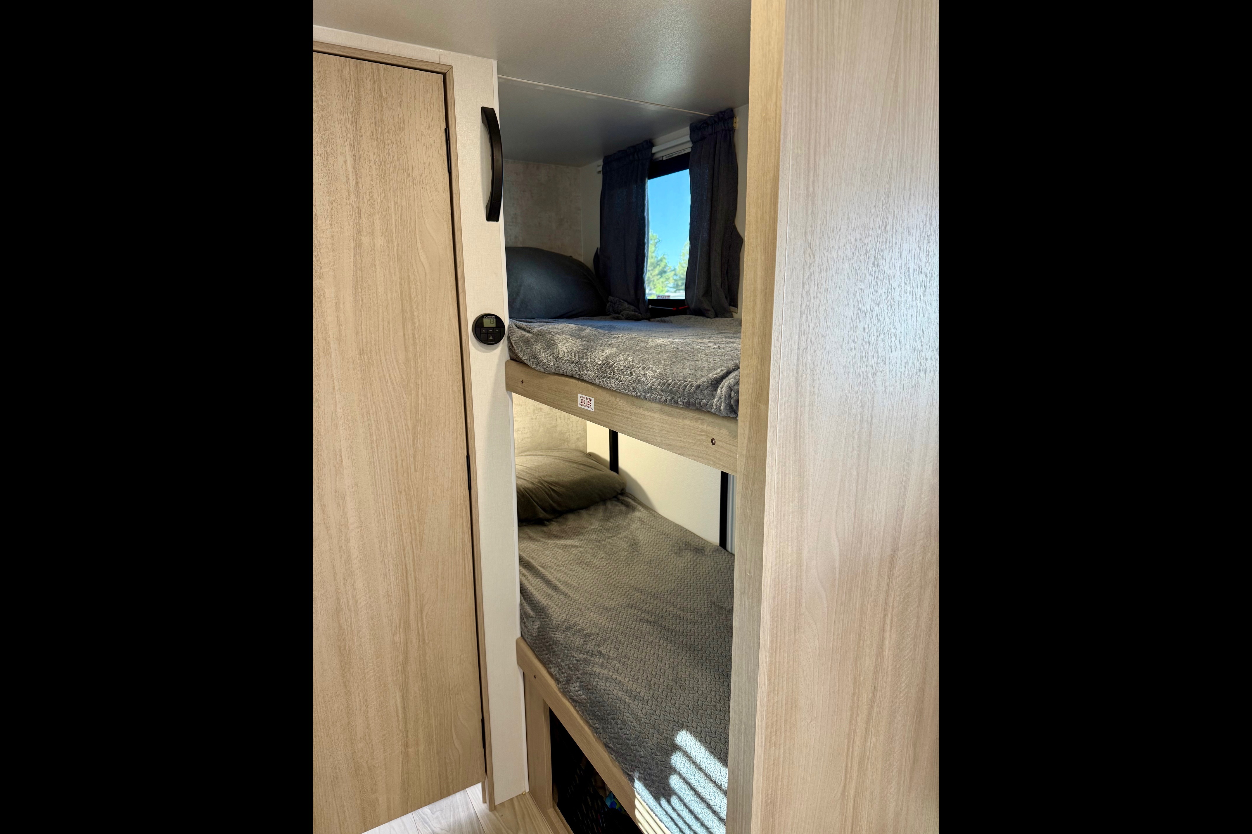 Roam & Rise RV Rentals | Winnebago Micro Minnie Travel Trailer