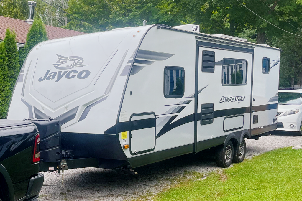 2022 Jayco Jay Feather 24BH