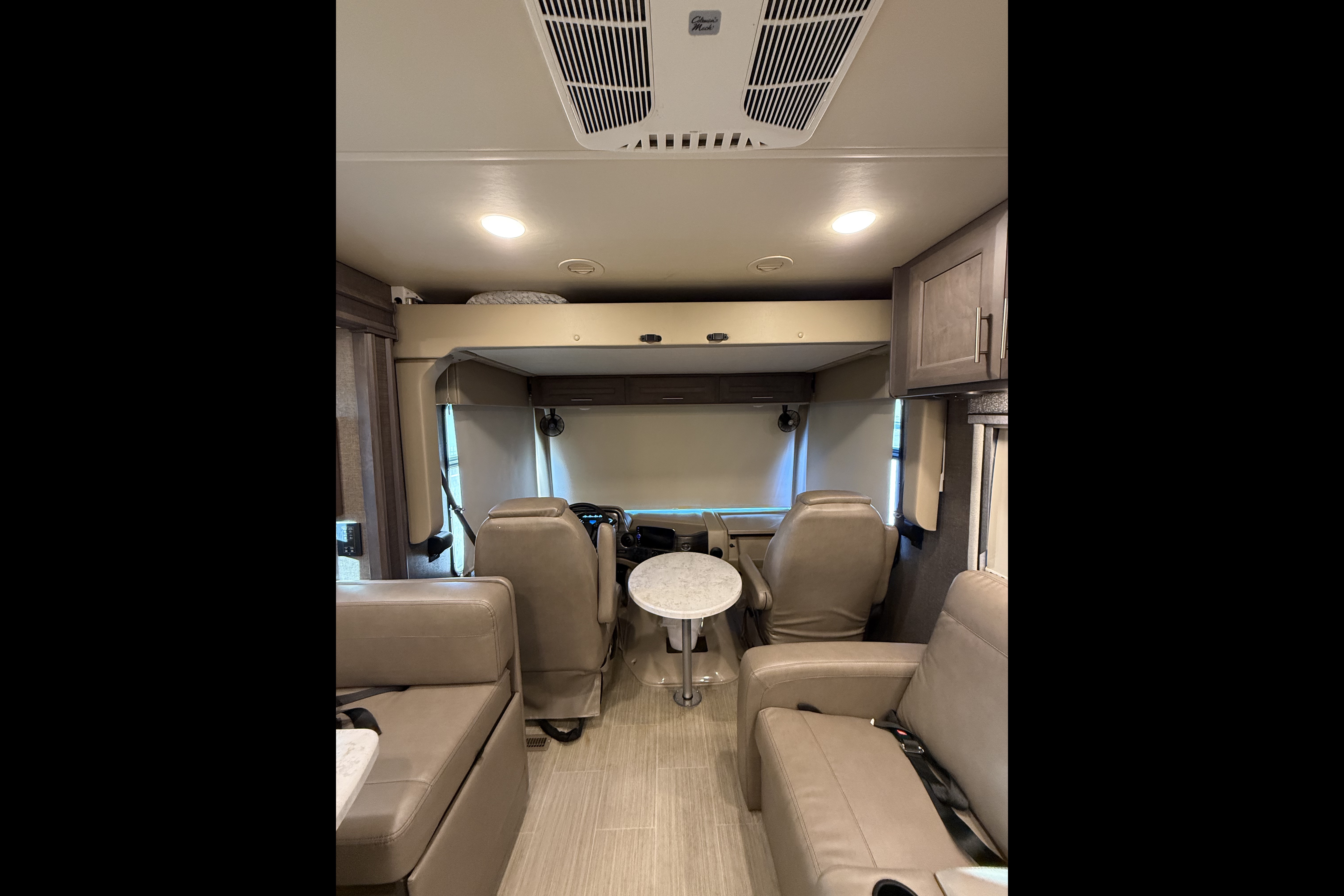 2022 Thor Motor Coach Challenger 37DS Class A