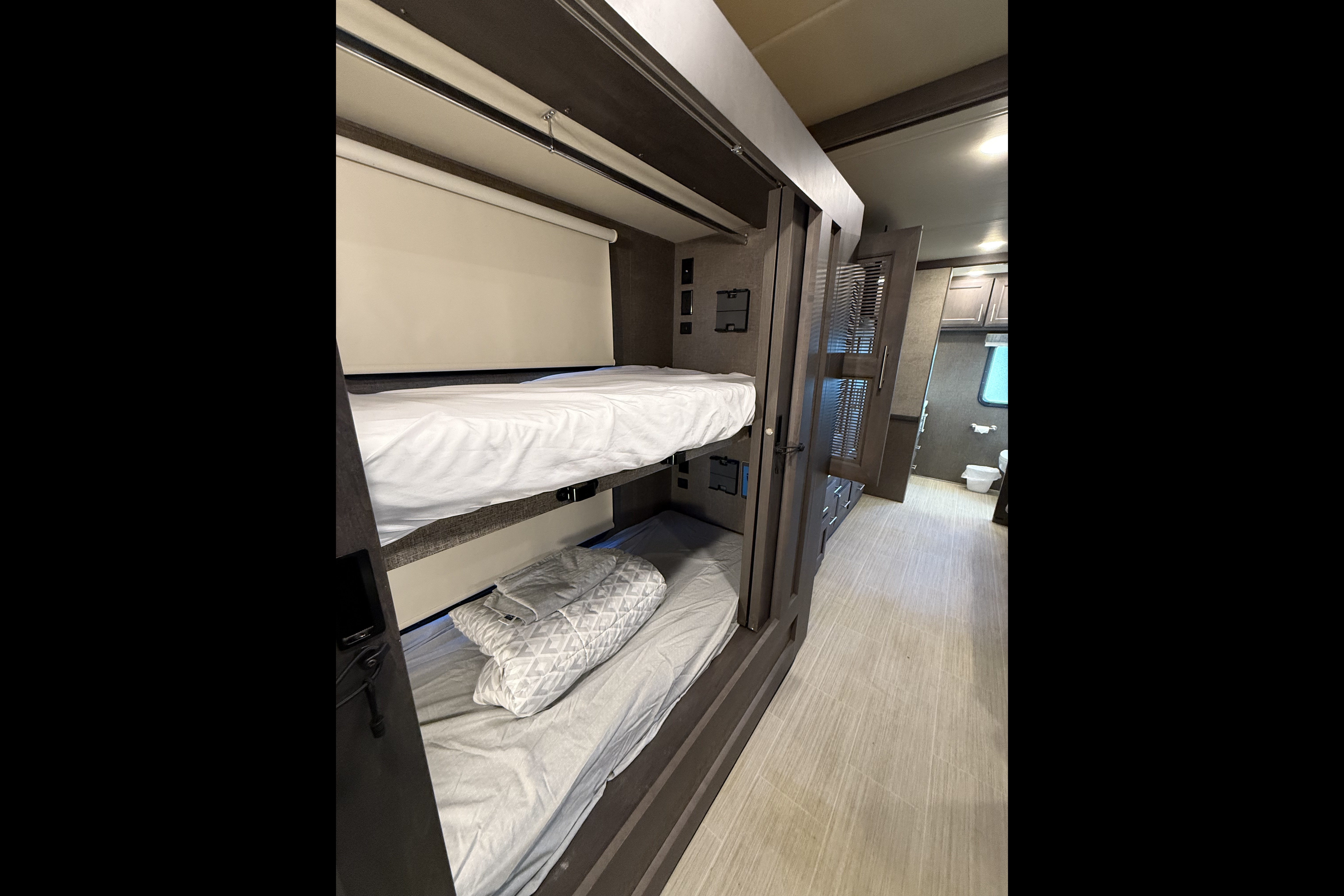 2022 Thor Motor Coach Challenger 37DS Class A