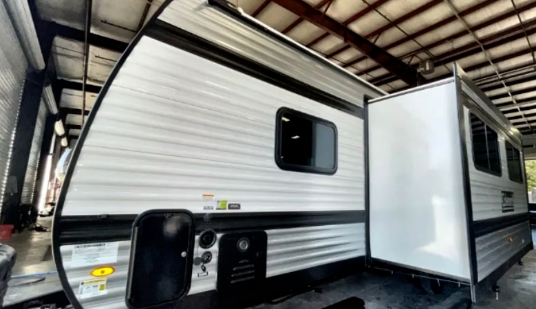 2026 Keystone Coleman Travel Trailer