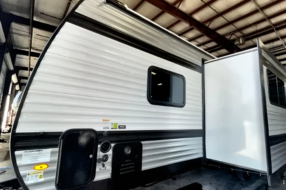 2026 Keystone Coleman Travel Trailer