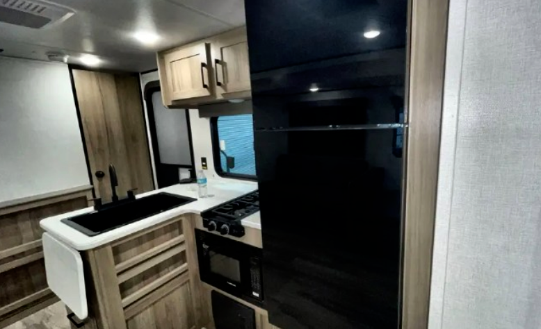 2026 Keystone Coleman Travel Trailer