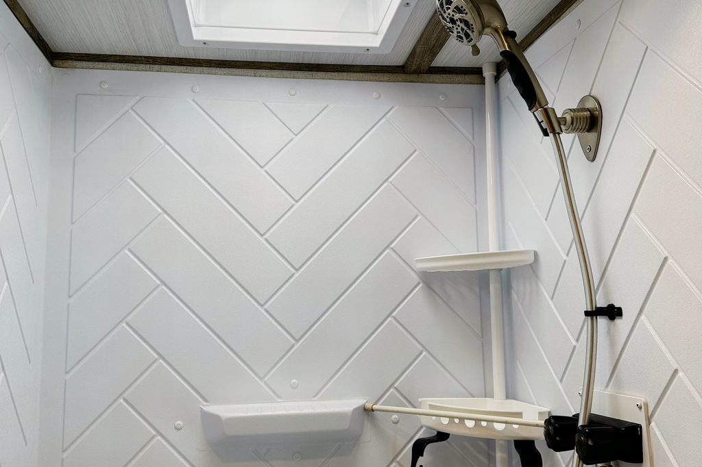 Glamping Made Easy! Full Size Bathroom!! Pet Friendly 