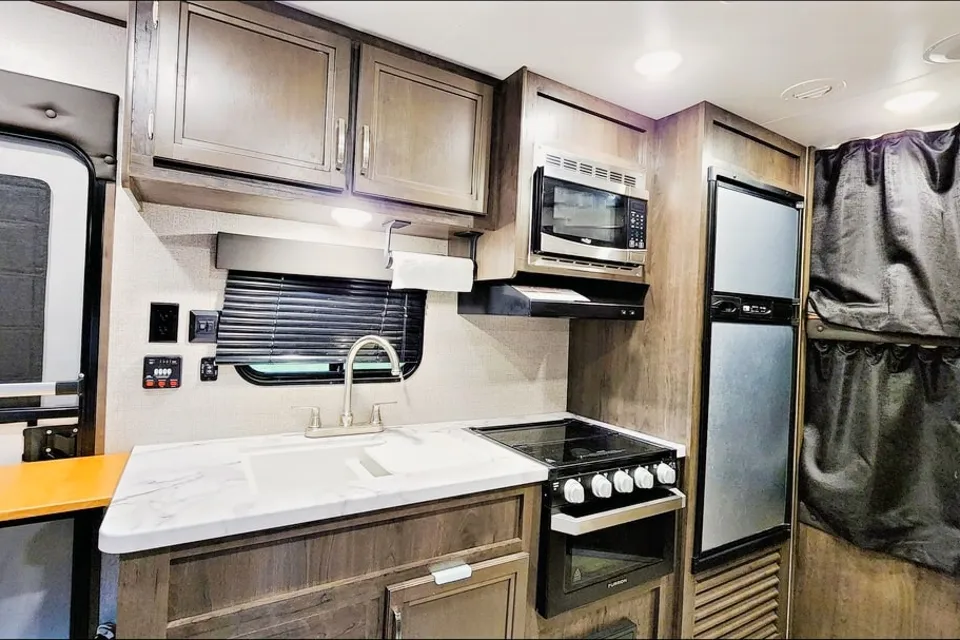 Val's  Jayco Family Trailer