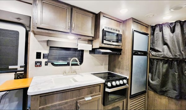 Val's Jayco Family Trailer