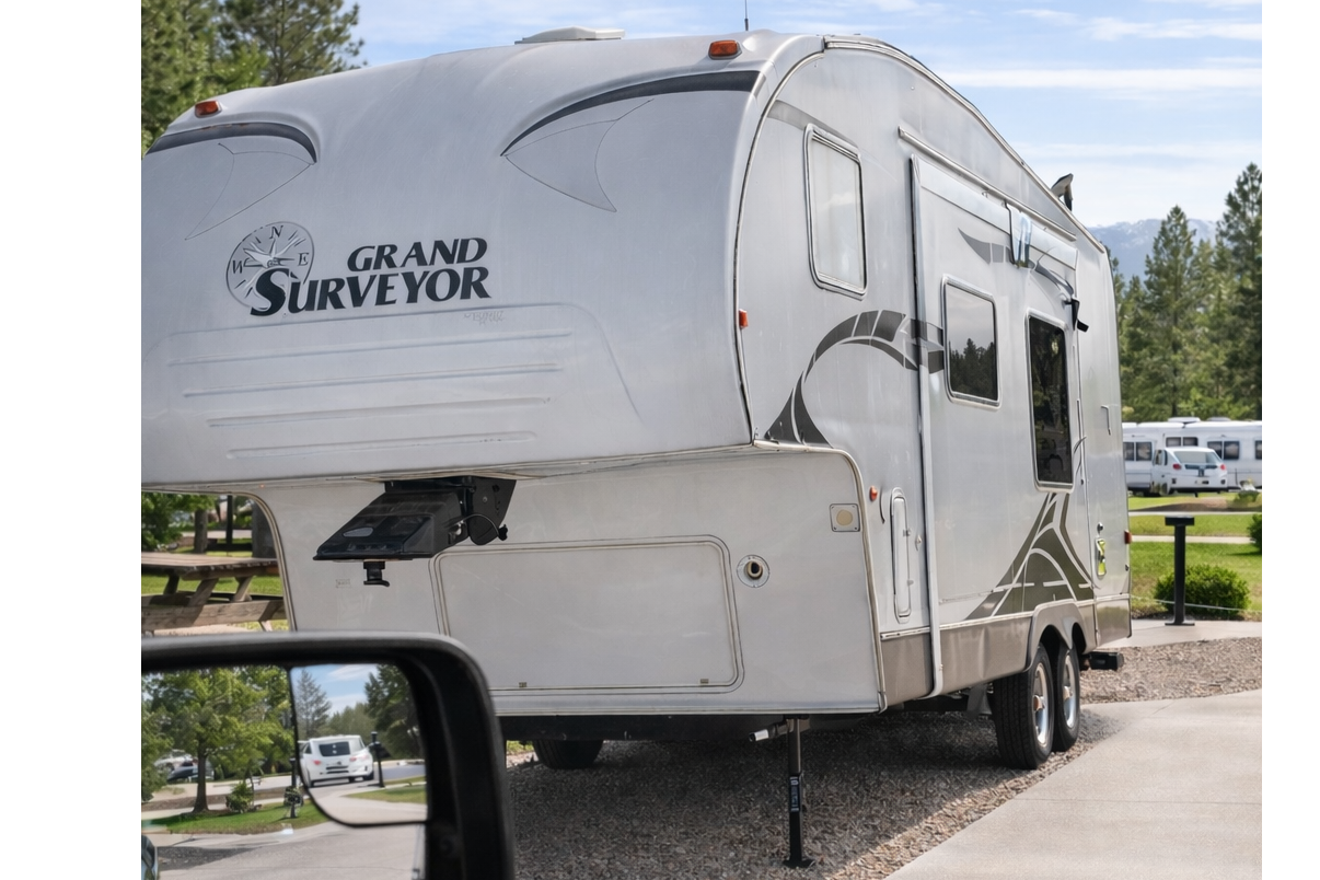 JMW Grand River 25Ft Hotel