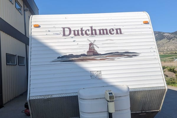 Mitch and Vanessa's Dutchmen 28' travel trailer Travel Trailer