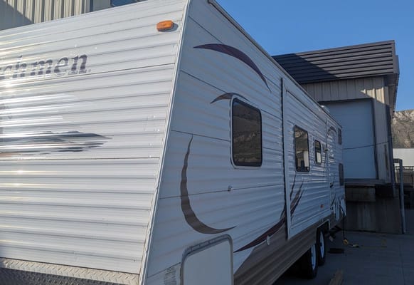 Mitch and Vanessa's Dutchmen 28' travel trailer Travel Trailer