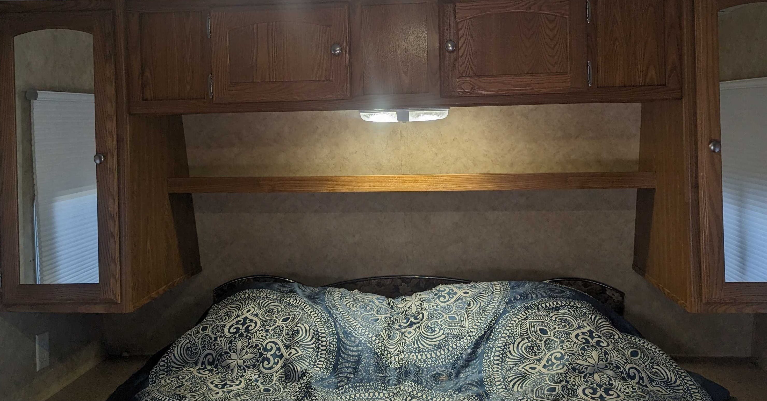 Mitch and Vanessa's Dutchmen 28' travel trailer  Travel Trailer