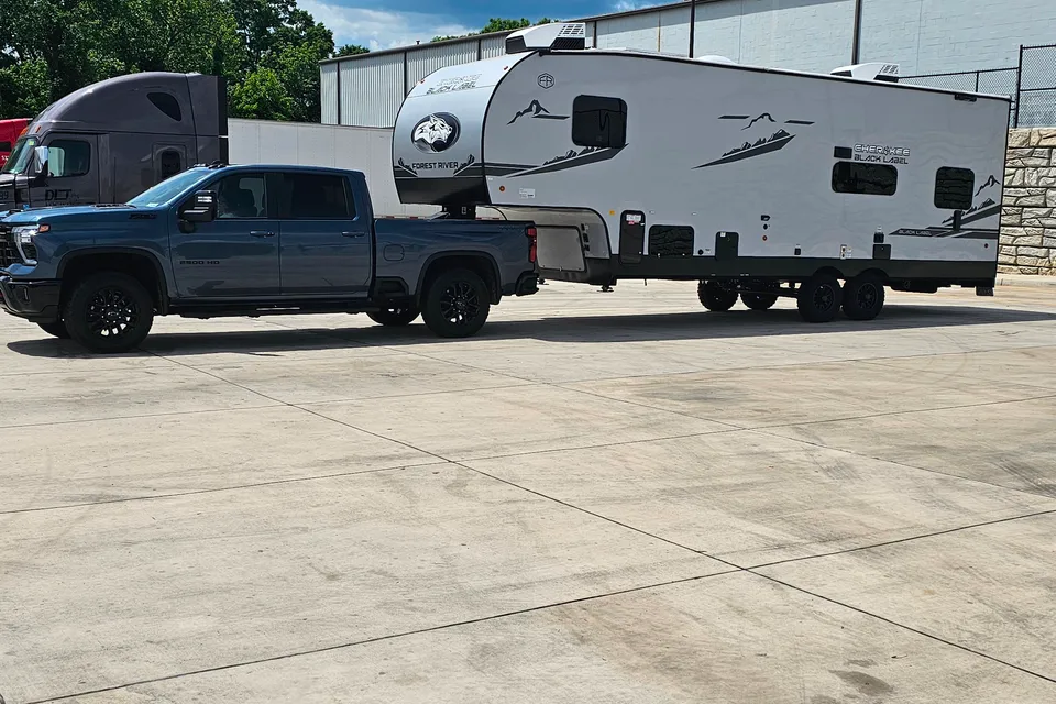 Shermans- Black Label Fifth Wheel Getaway