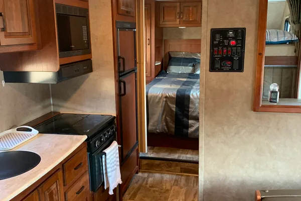 Little Missy's Forest River Sunseeker 2650S-CDW Class C
