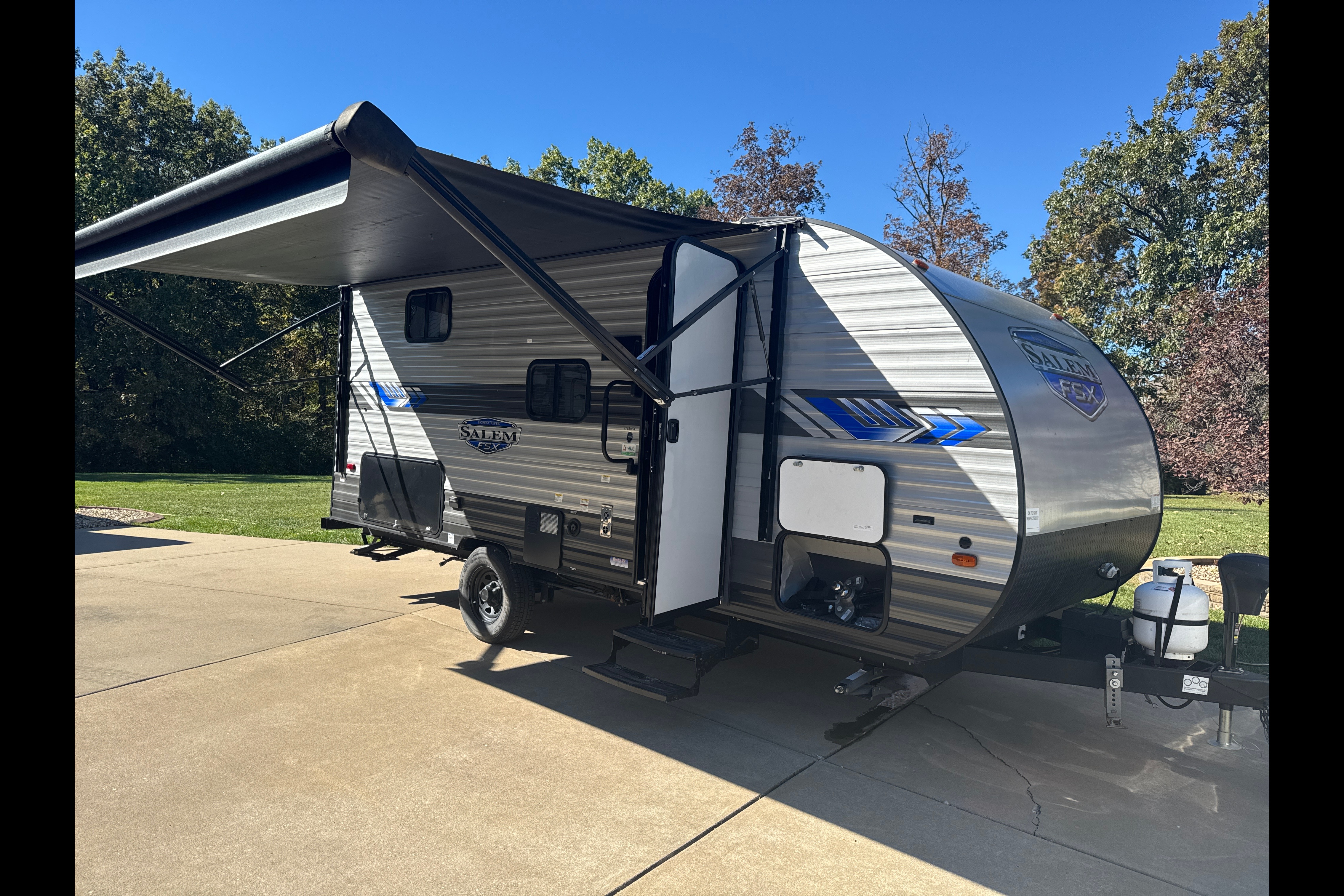 The Trailhead - Lightweight Adventure Camper