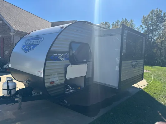 The Trailhead - Lightweight Adventure Camper
