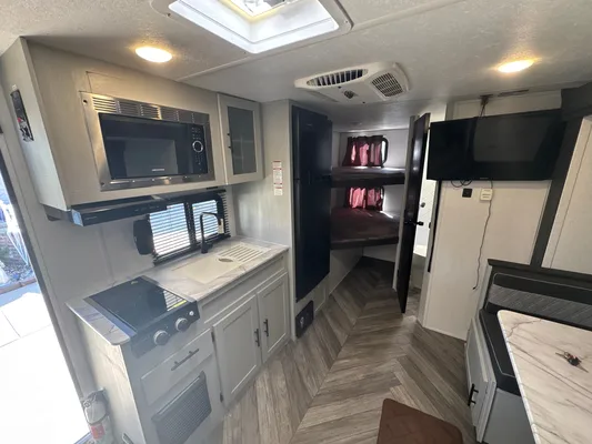 The Trailhead - Lightweight Adventure Camper