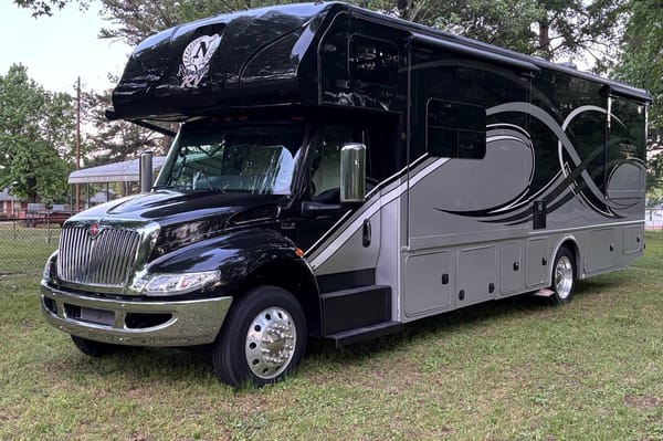 2023 Super C Diesel Luxury Motor Coach