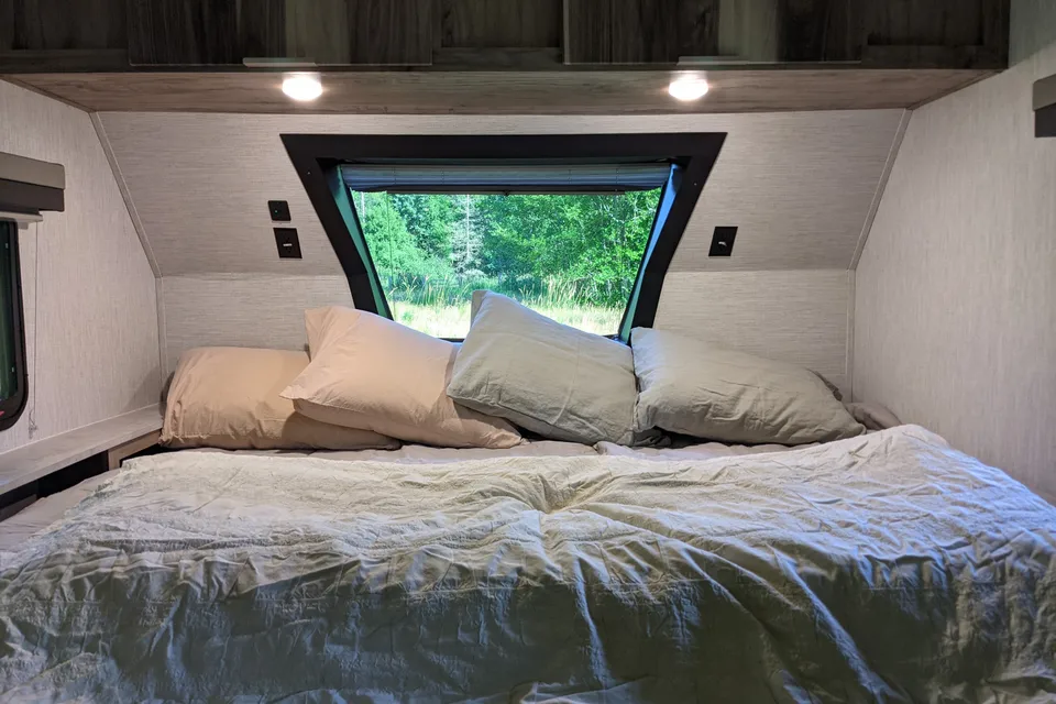 Connect with Nature in our Immaculate & Well Maintained RV