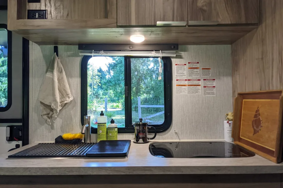 Connect with Nature in our Immaculate & Well Maintained RV