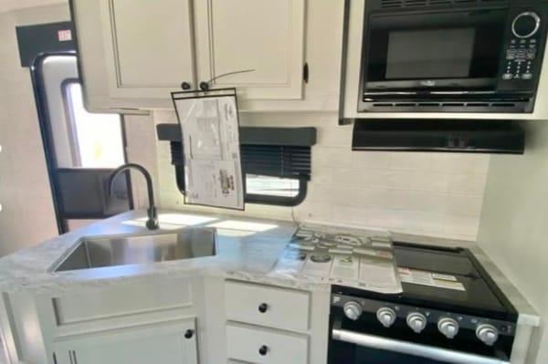 TRAVEL TRAILERS TO GO