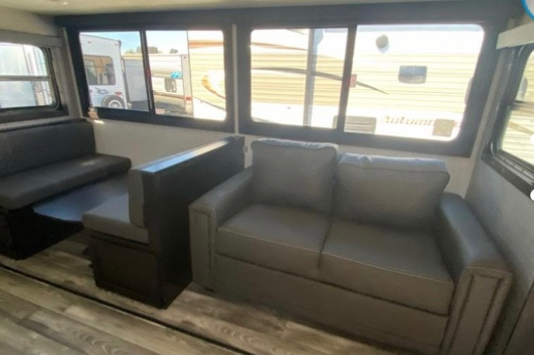 TRAVEL TRAILERS TO GO