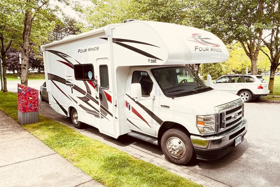 2022 Thor Four Winds – Clean, Comfortable & Road-Trip Ready