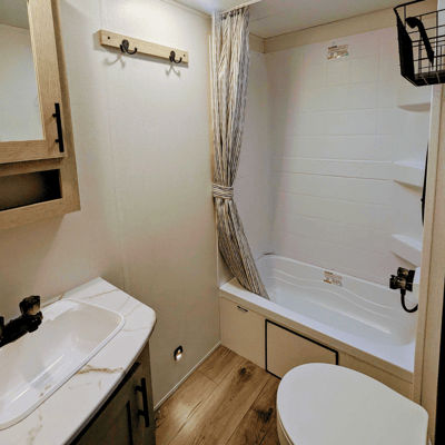 Adventure-Ready 2025 Shasta i5 526DB Bunkhouse – Sleeps 8-10 | Meet "Juno"