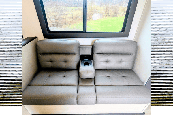 Adventure-Ready 2025 Shasta i5 526DB Bunkhouse – Sleeps 8-10 | Meet "Juno"