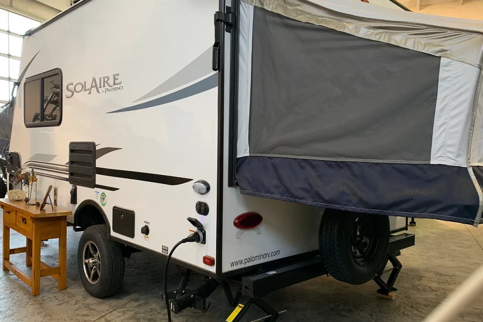 Ray's Palomino Soldier ult lt 147x14 Tent Trailer