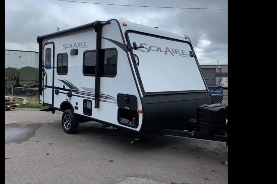 Ray's Palomino Soldier ult lt 147x14 Tent Trailer