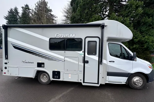 Explore in Style: 2023 Mercedes Coachman RV