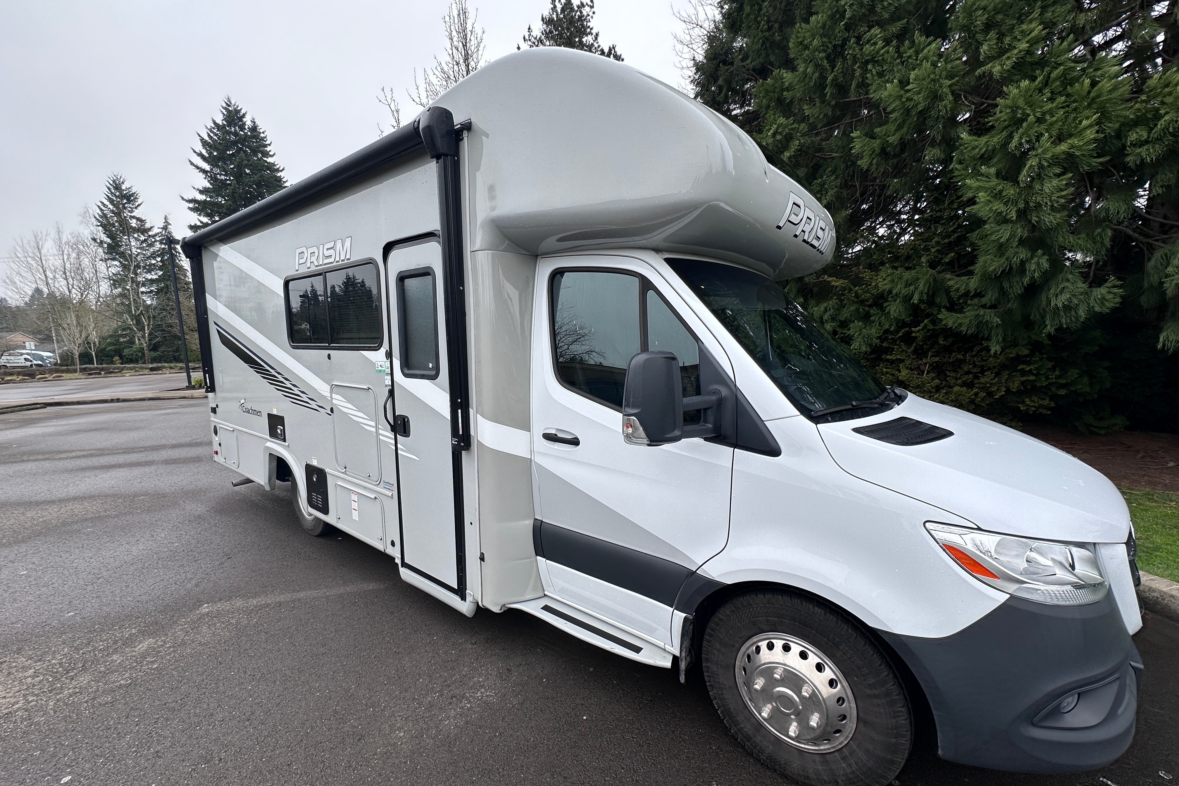 Explore in Style: 2023 Mercedes Coachman RV