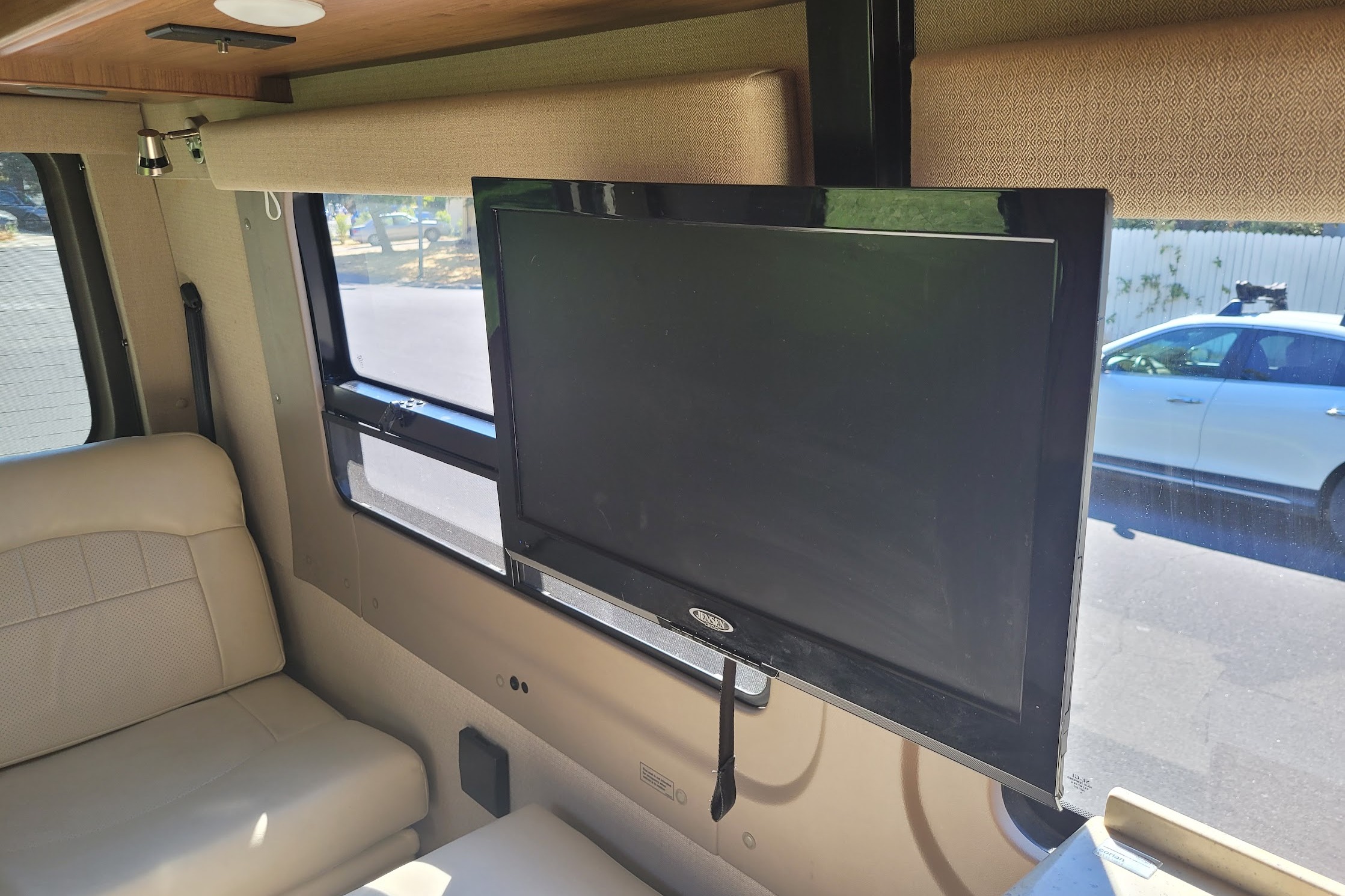 MERCEDES WINNEBAGO ERA 70X
