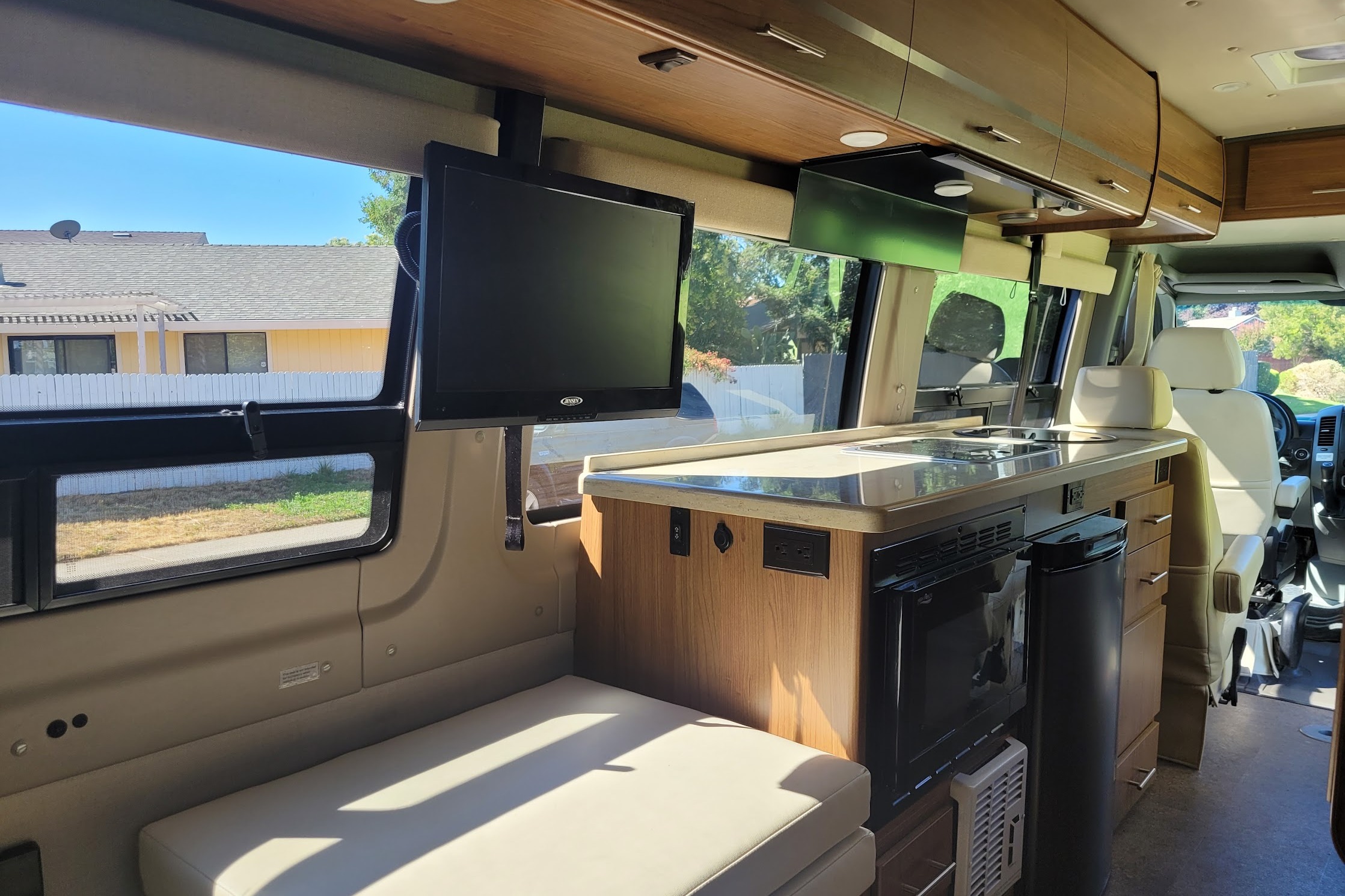 MERCEDES WINNEBAGO ERA 70X