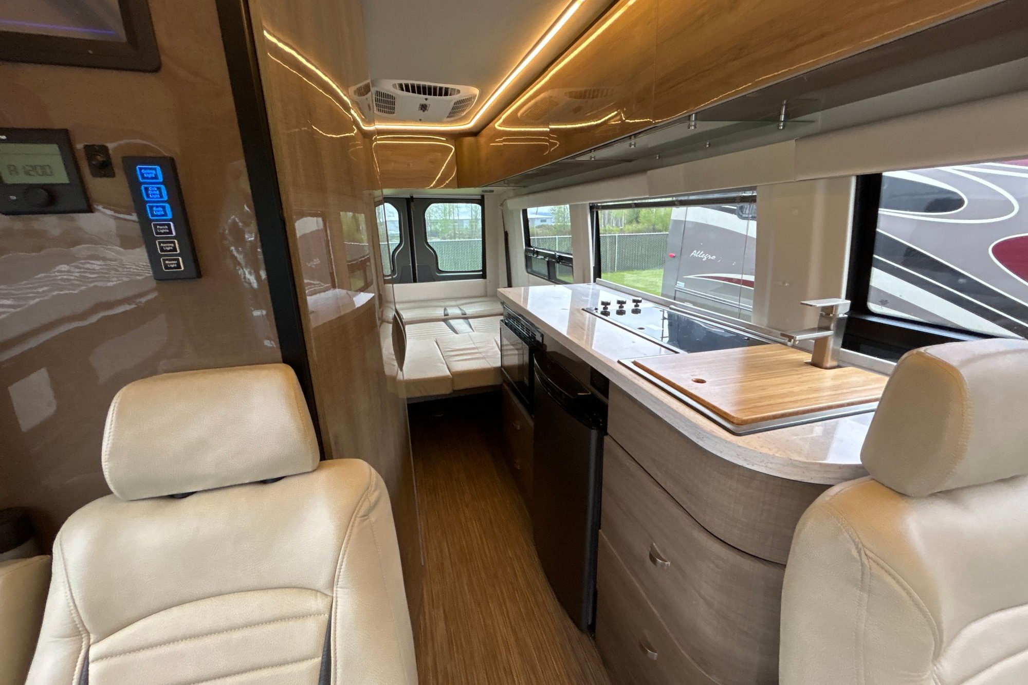 MERCEDES WINNEBAGO ERA 70X