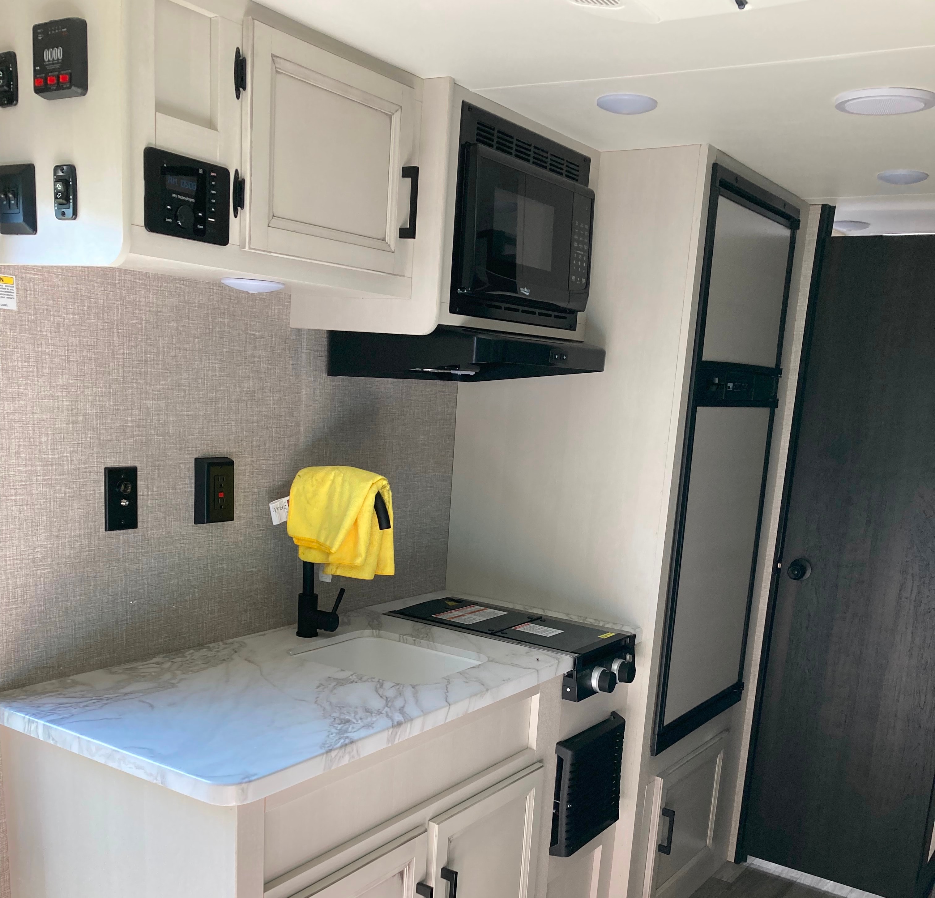 Jason's Jayco Jay Flight 184BS Baja Travel Trailer