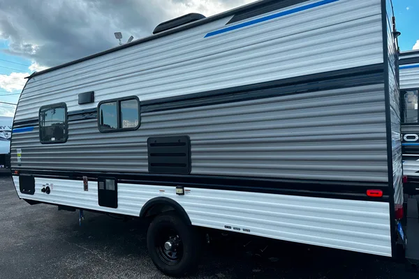 Julitza's Heartland Pioneer Travel Trailer