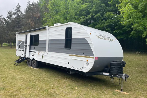 Modern Boho Luxury Retreat on Wheels (DELIVERY ONLY)