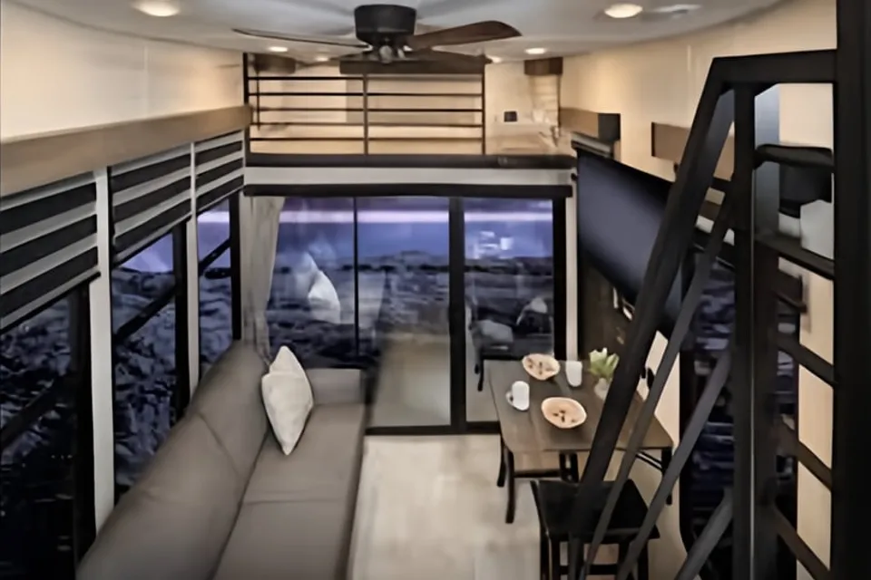 The Timberwolf Mini Loft - Modern, Tiny Home Livin'!