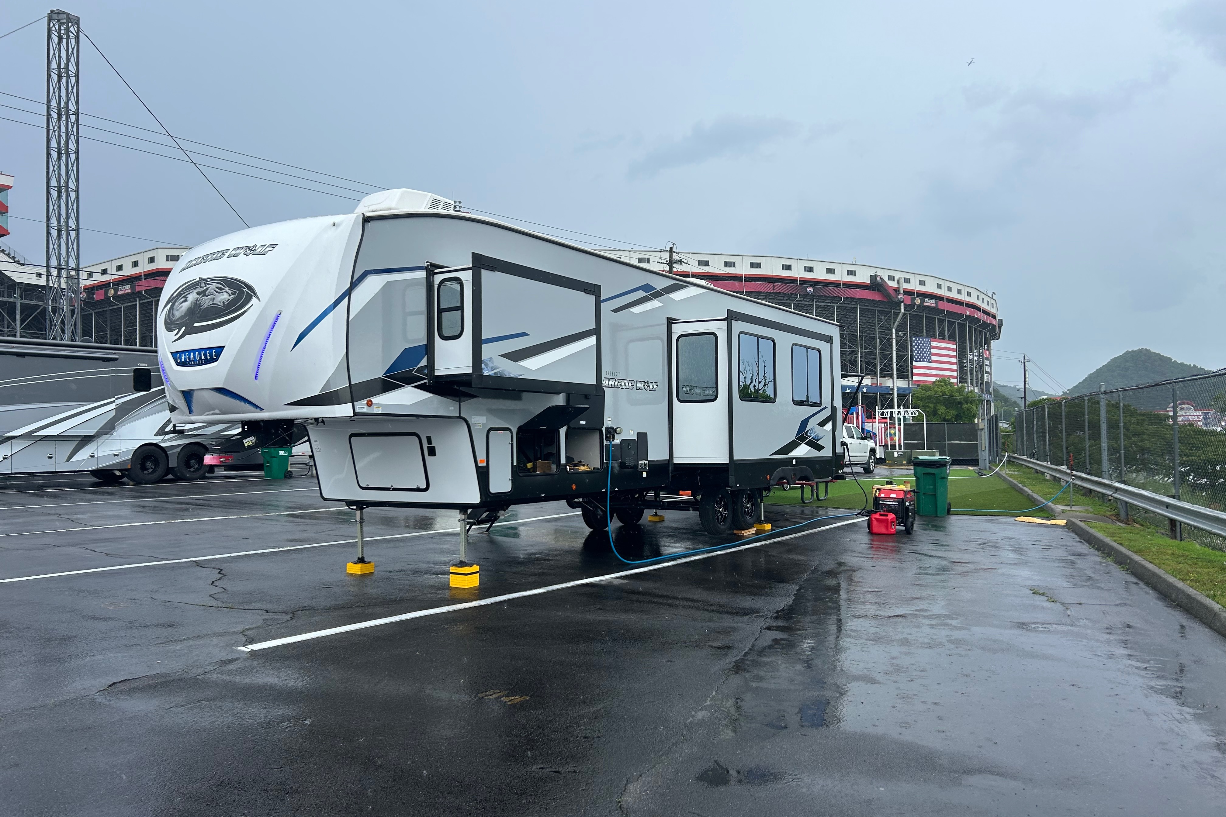 Mansion on wheels