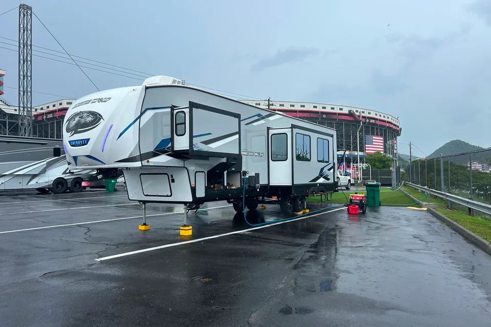 Mansion on wheels