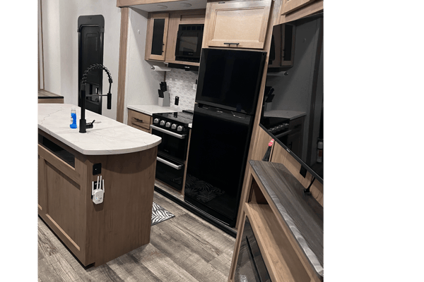 Mansion on wheels