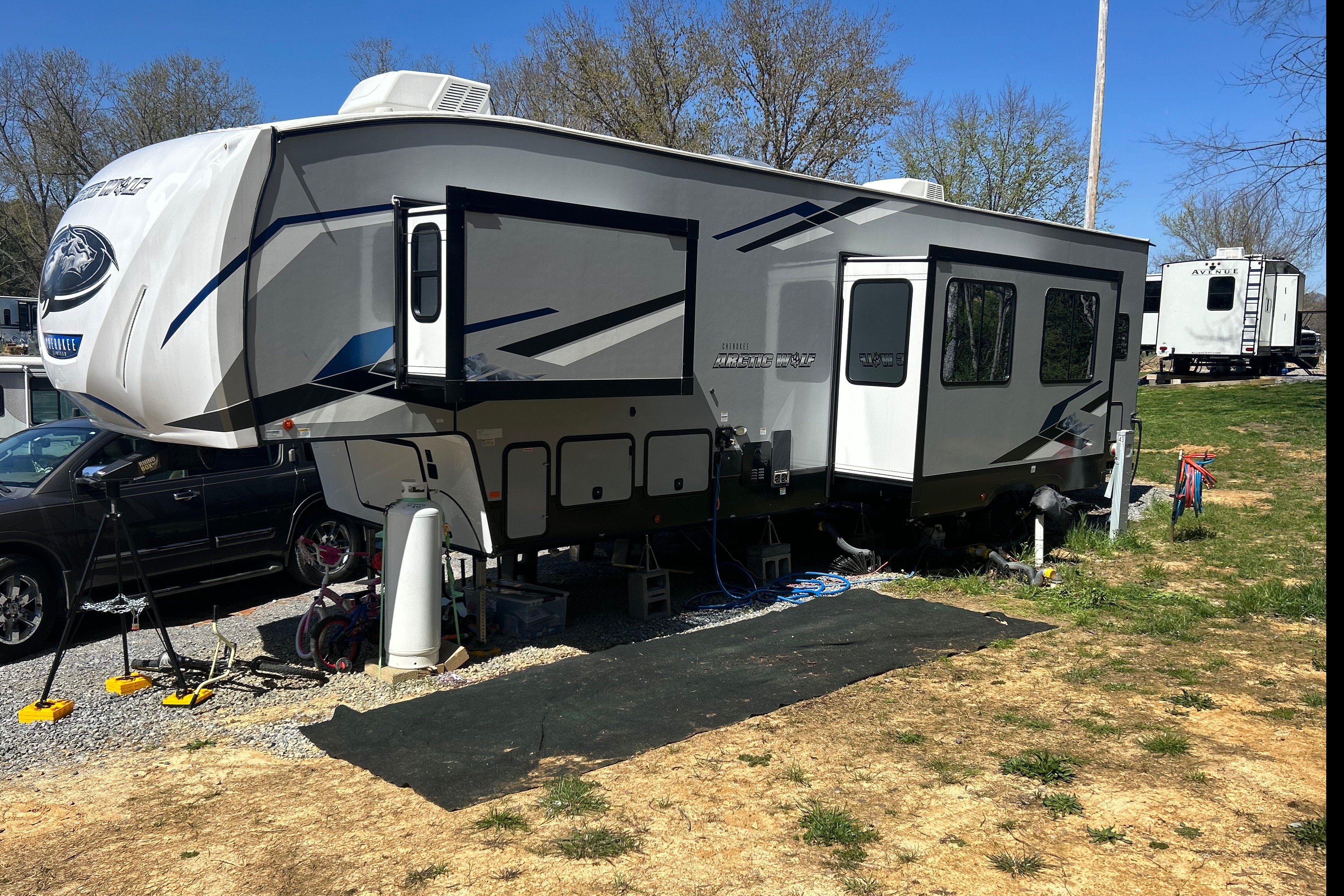 Mansion on wheels