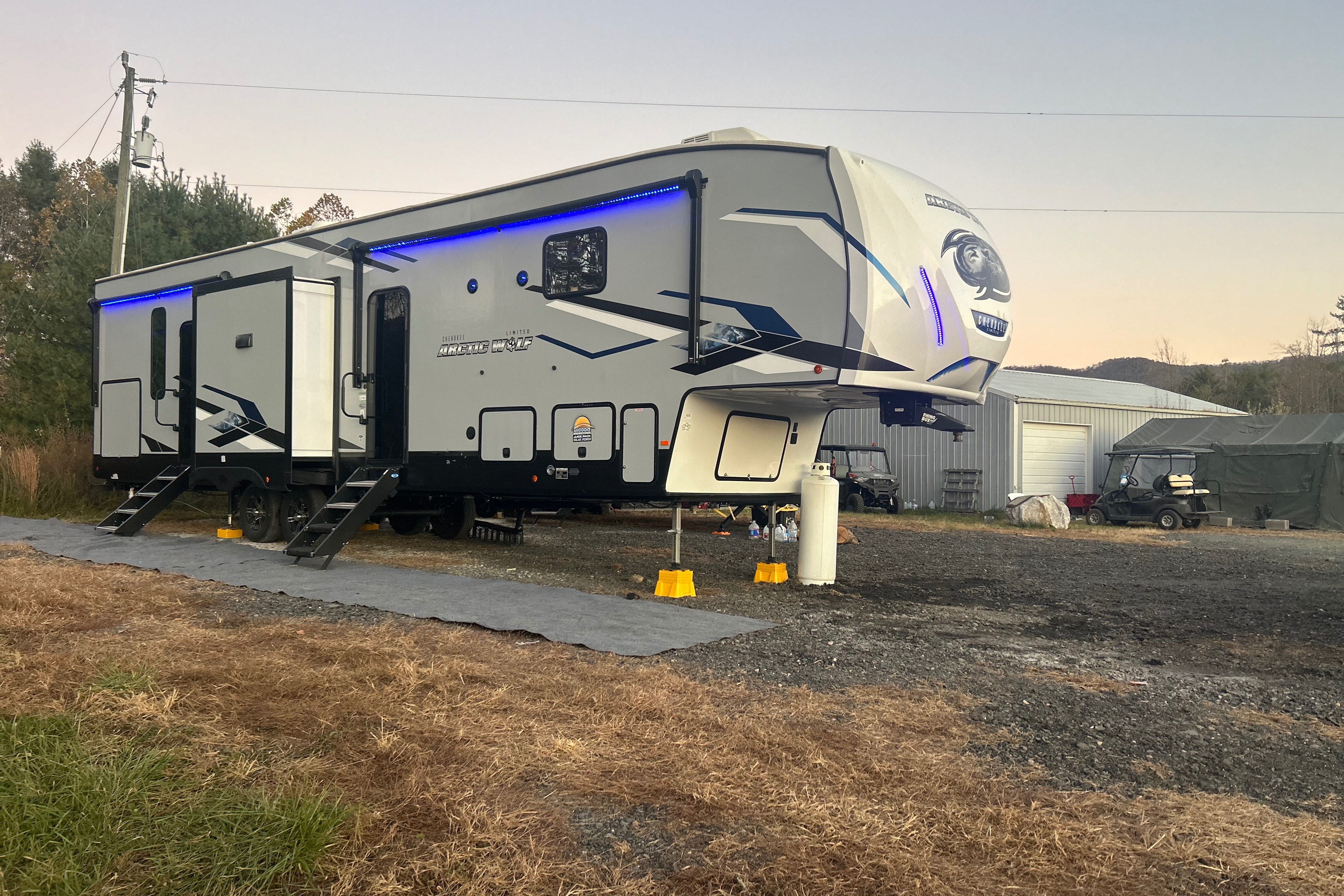 Mansion on wheels
