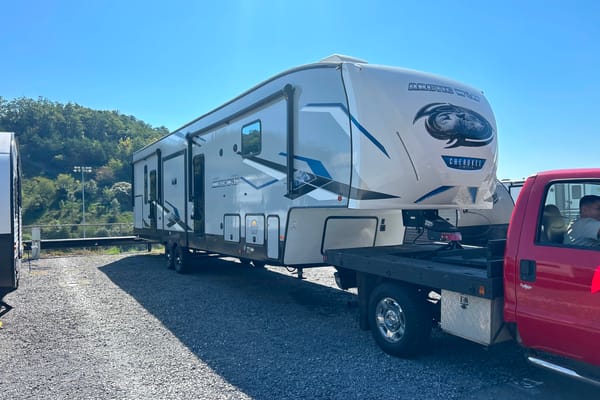 Mansion on wheels