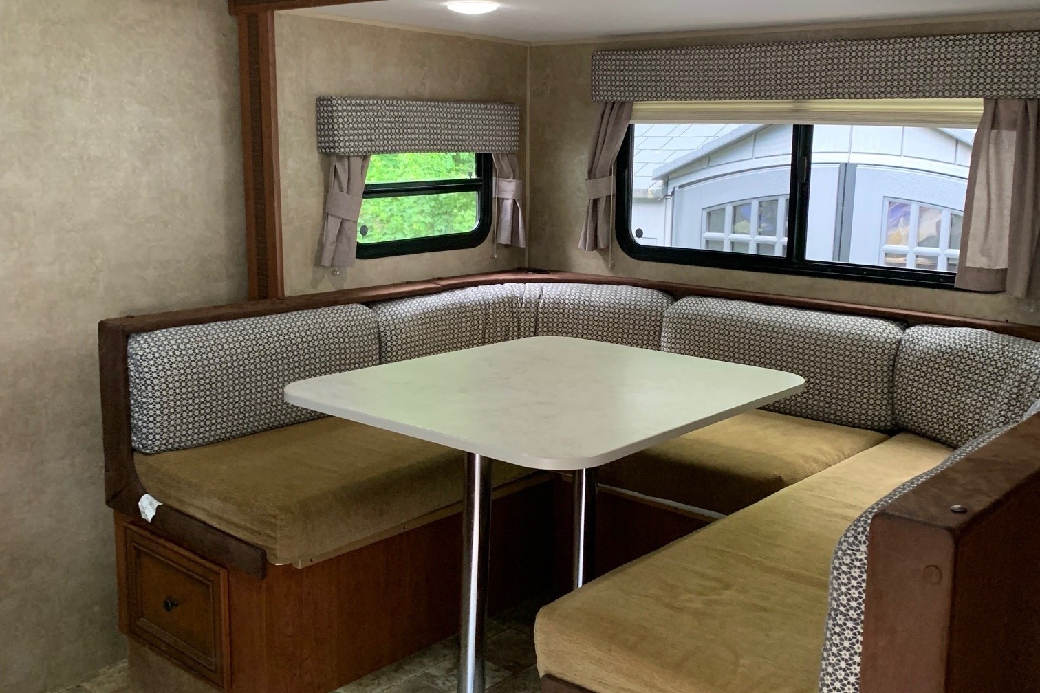 Double A’s KZ Spree 240BHS Family Trailer