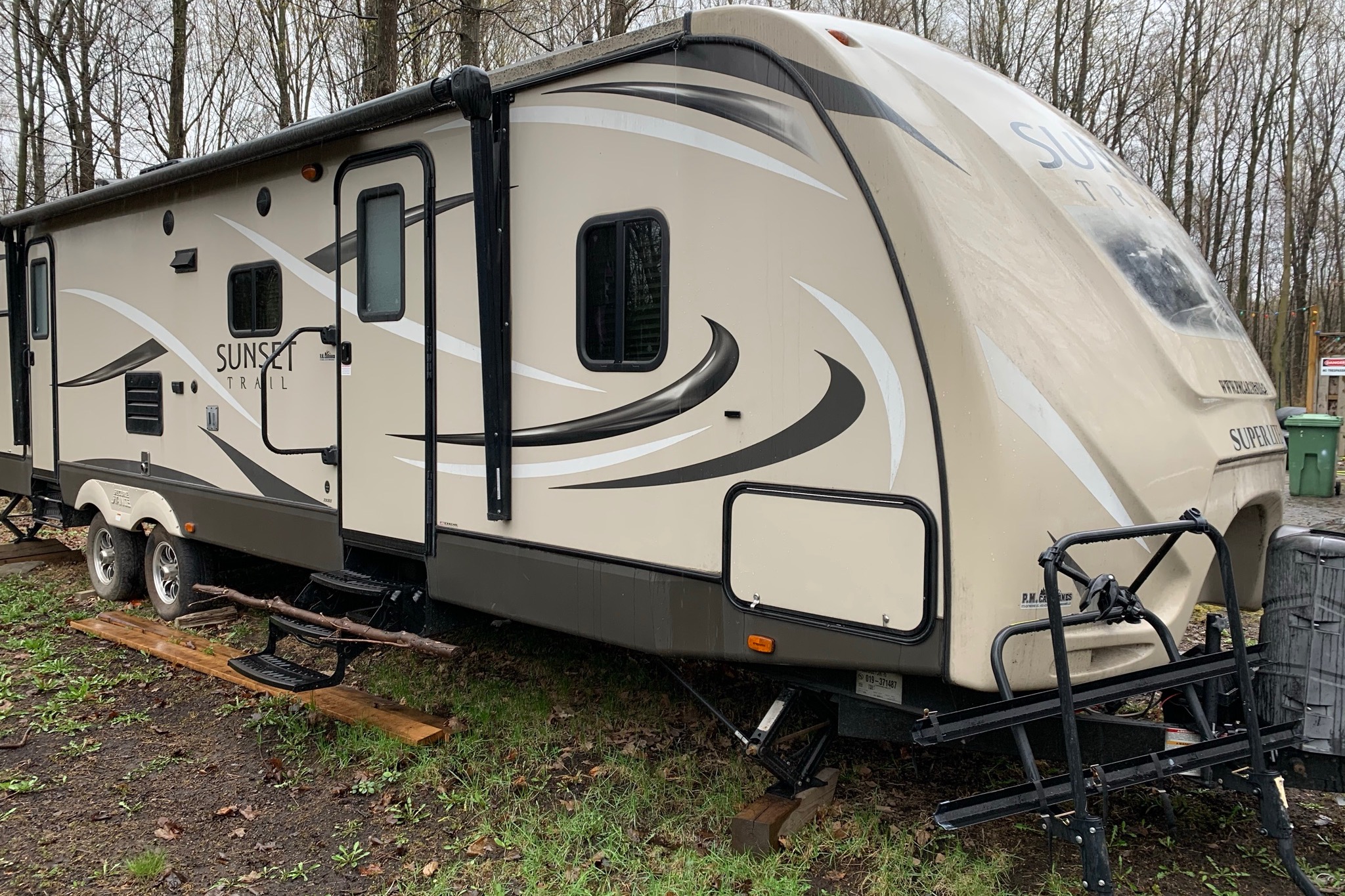 Roienthokwen's Crossroads Sunset trail  Travel Trailer