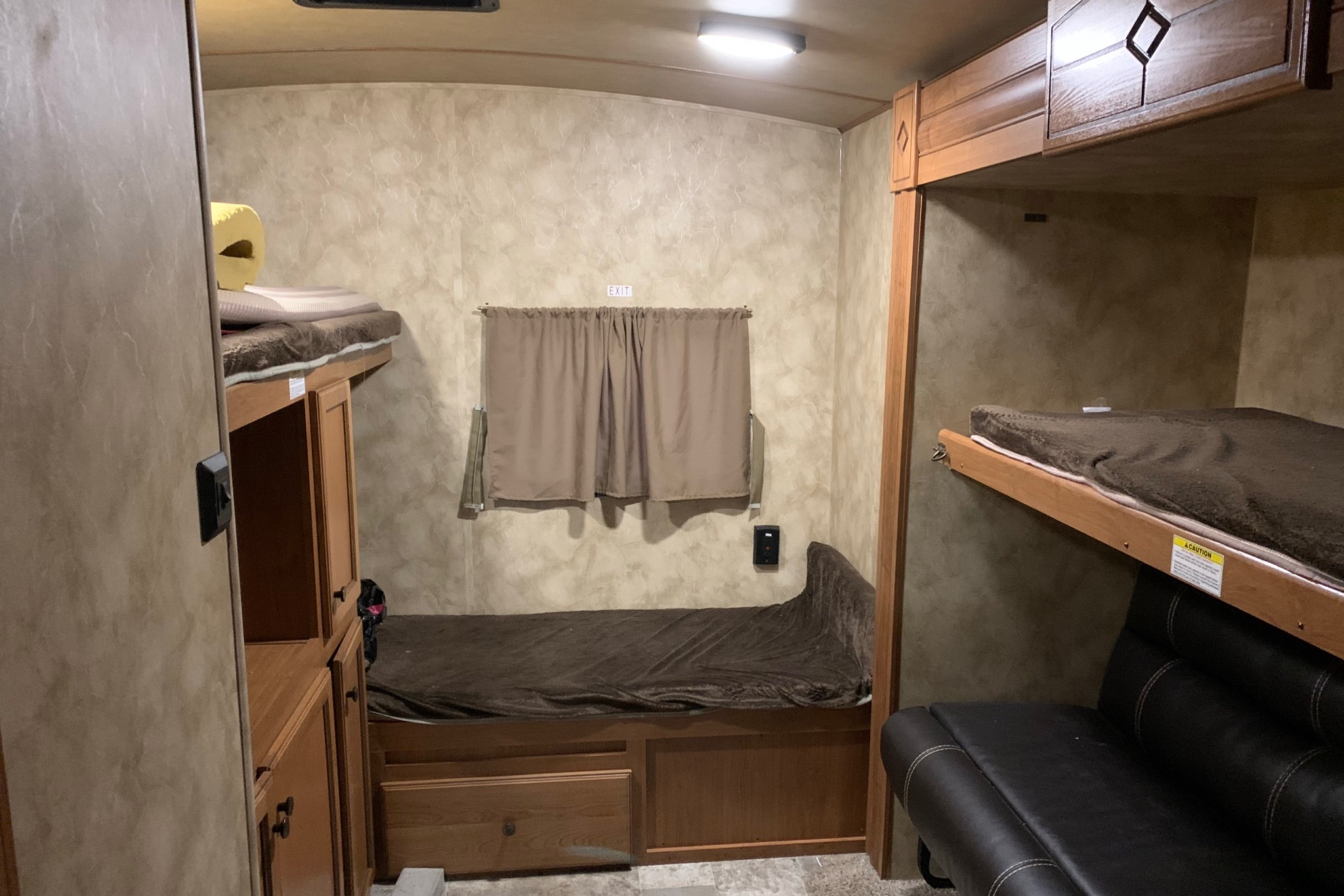 Roienthokwen's Crossroads Sunset trail  Travel Trailer