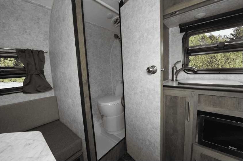 1485 lbs AC - 2020 Prolite Lounge