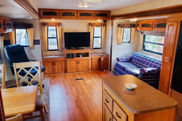 Arthur's Keystone Hornet Travel Trailer